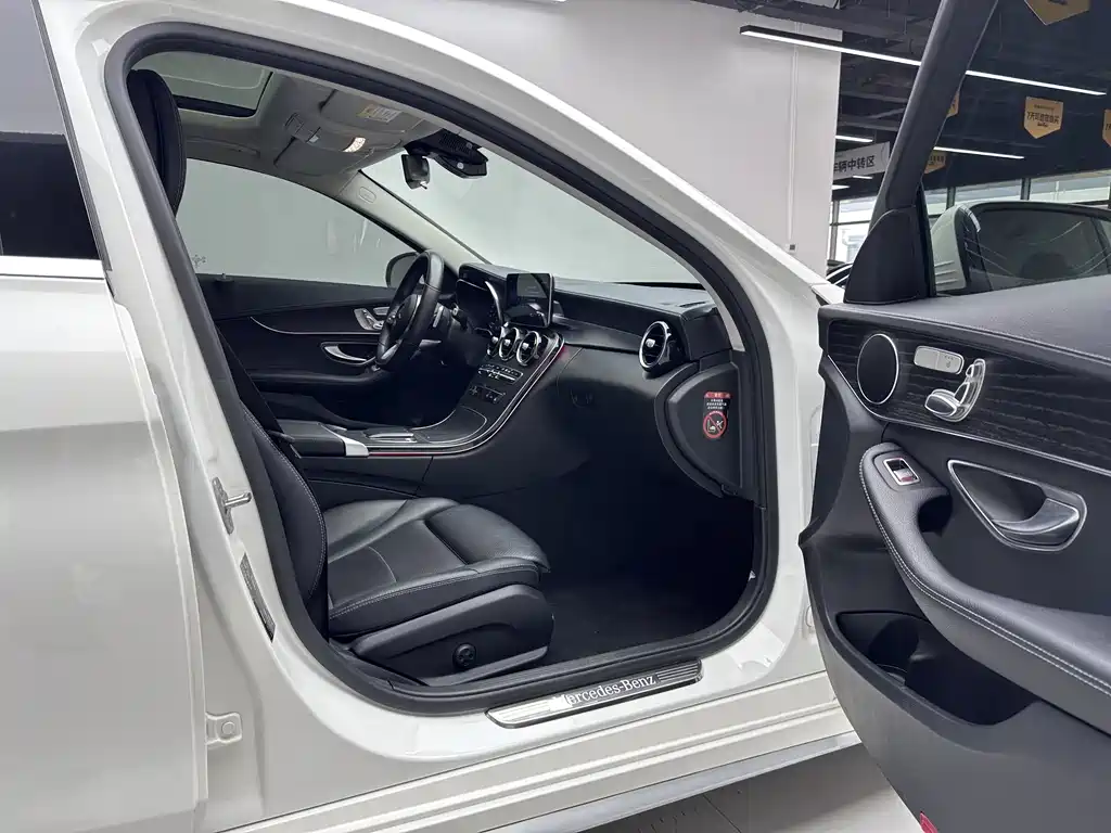 Mercedes-Benz Mercedes-Benz C-Class 2020 Facelift C 260 L Sport Edition 2021 - thumbnail 12
