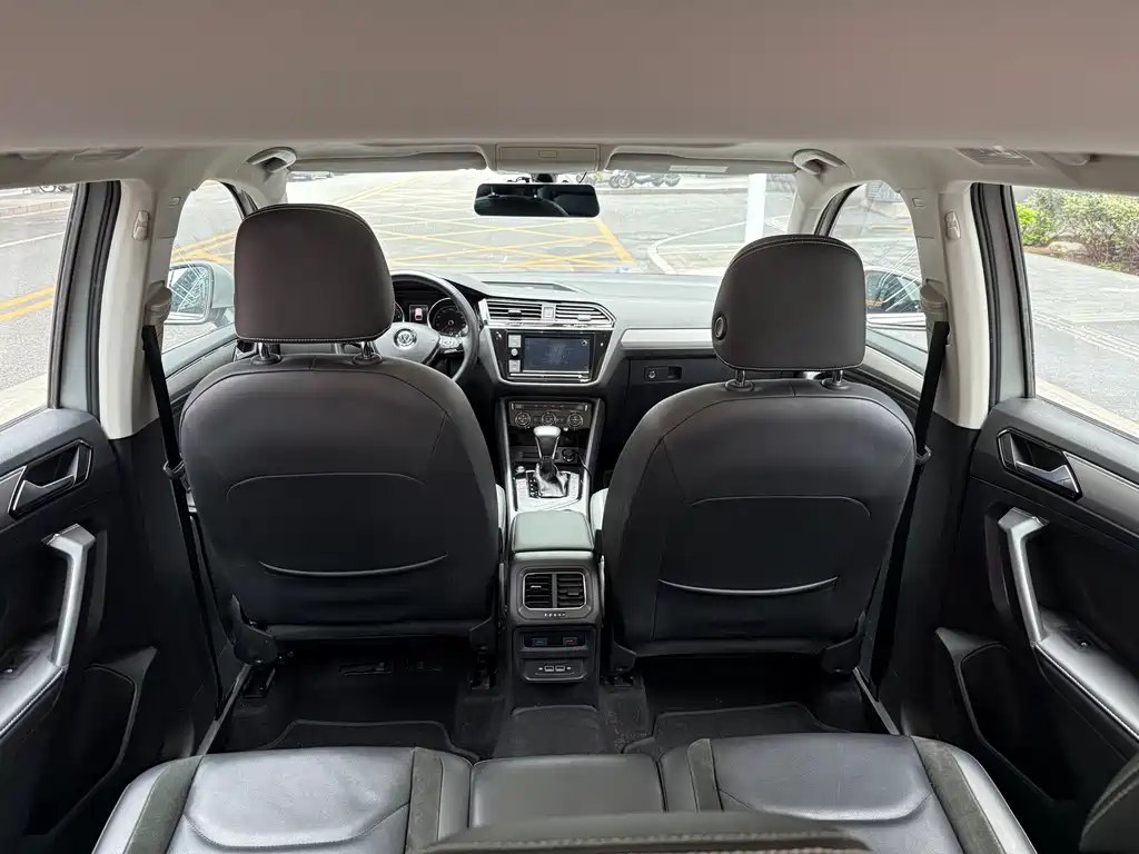 Volkswagen Volkswagen Tiguan L 2019 330TSI Automatic 2WD Panoramic Comfort Edition China VI 2019 - thumbnail 8
