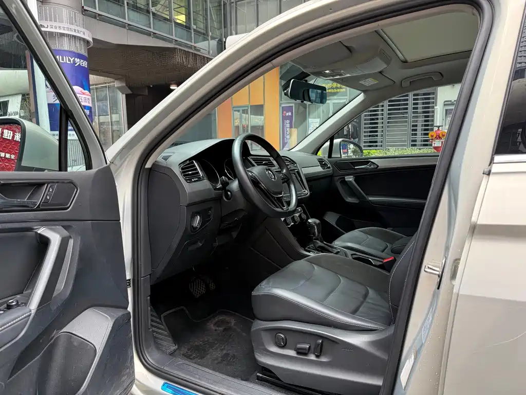 Volkswagen Volkswagen Tiguan L 2019 330TSI Automatic 2WD Panoramic Comfort Edition China VI 2019 - thumbnail 9