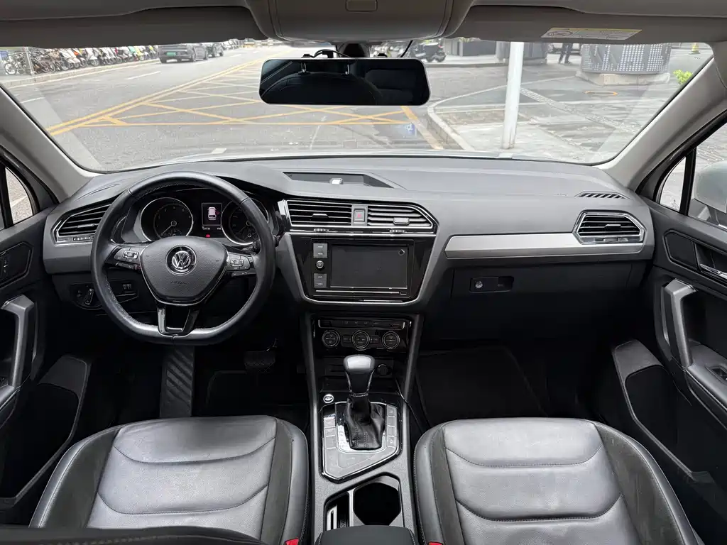 Volkswagen Volkswagen Tiguan L 2019 330TSI Automatic 2WD Panoramic Comfort Edition China VI 2019 - thumbnail 15
