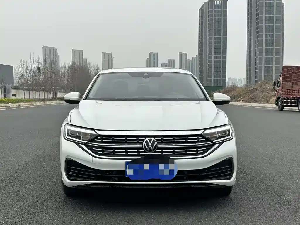 Volkswagen Volkswagen Sagitar 2023 300TSI DSG Comfortline 2023 - thumbnail 2