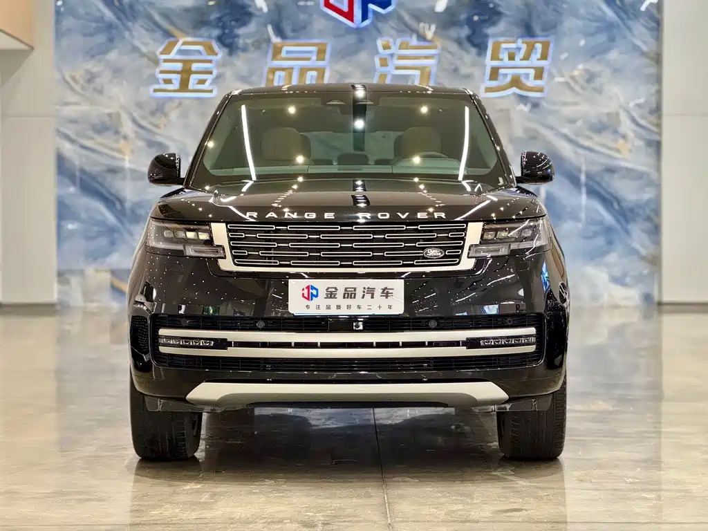 Land Rover Range Rover 2024 3.0 L6 400PS Vogue Long Wheelbase 7-seater 2024 - thumbnail 2