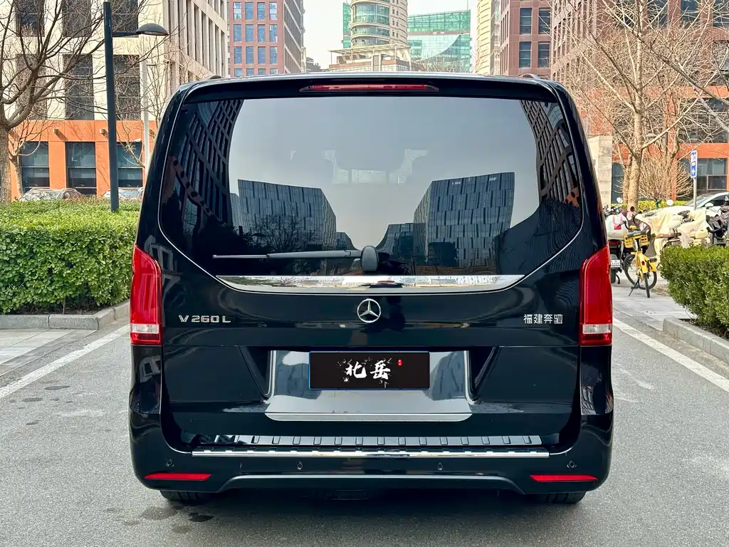 Mercedes-Benz Mercedes-Benz V-Class 2022 V 260 L Long Wheelbase Luxury Edition 2023 - thumbnail 5