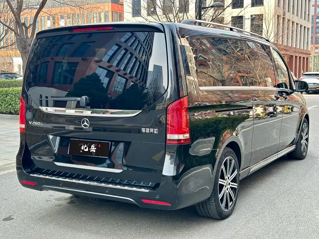 Mercedes-Benz Mercedes-Benz V-Class 2022 V 260 L Long Wheelbase Luxury Edition 2023 - thumbnail 6