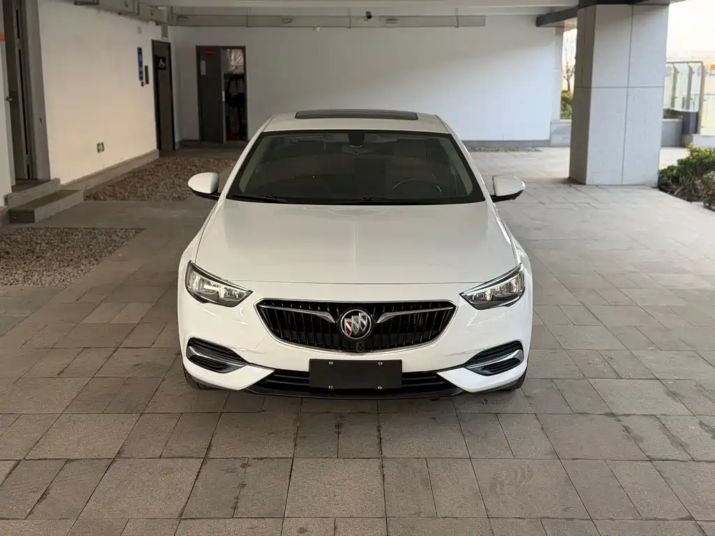 Buick Buick Regal 2019 20T Elite Model VI 2019 - thumbnail 2
