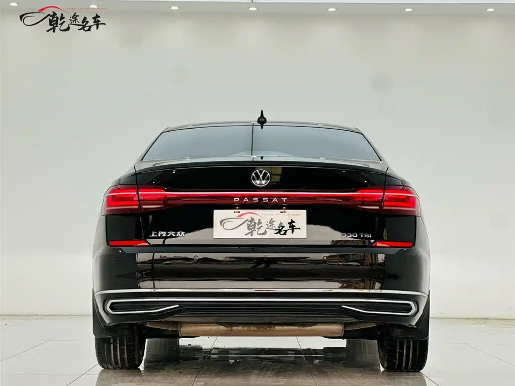 Volkswagen Volkswagen Passat 2023 330TSI Luxury Edition 2023 - thumbnail 6