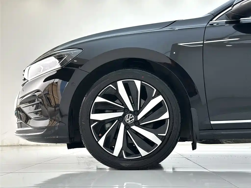 Volkswagen Volkswagen Passat 2023 330TSI Luxury Edition 2023 - thumbnail 9