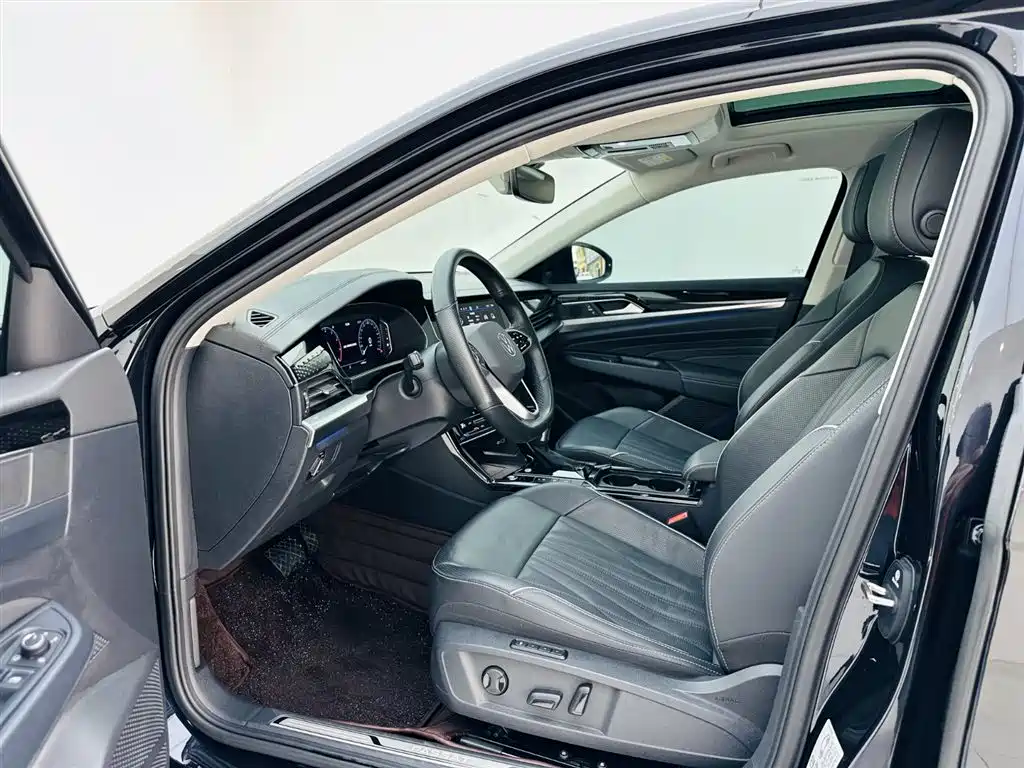Volkswagen Volkswagen Passat 2023 330TSI Luxury Edition 2023 - thumbnail 13