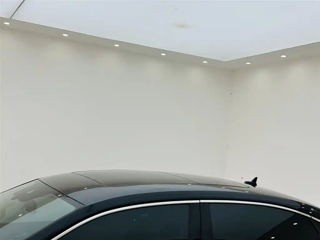 Volkswagen Volkswagen Passat 2023 330TSI Luxury Edition 2023 - thumbnail 25