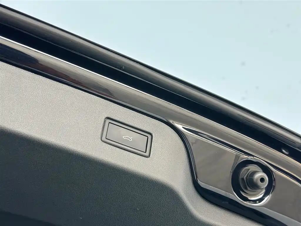 Volkswagen Volkswagen Passat 2023 330TSI Luxury Edition 2023 - thumbnail 27