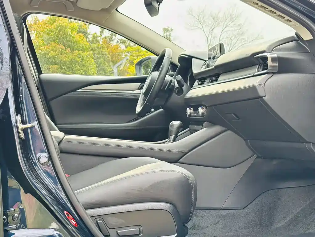 Mazda Mazda Atenza 2021 2.5L Skyactiv-X Sport Edition 2022 - thumbnail 14