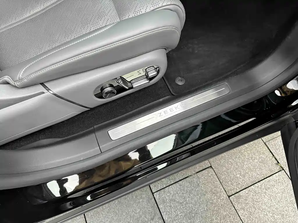 Zeekr Zeekr 7X 2025 Model 75kWh Rear-Wheel Drive Intelligent Driving Version 2024 - thumbnail 9
