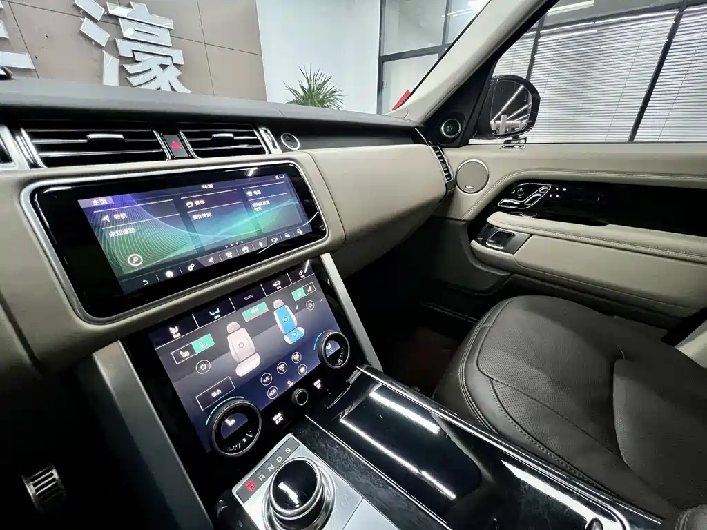 Land Rover Range Rover 2021 3.0T HSE European Specification 2022 - thumbnail 13