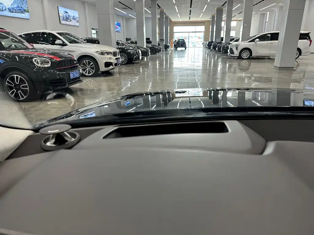 Audi Audi A8 2024 A8L 55 TFSI quattro Flagship 2024 - thumbnail 15