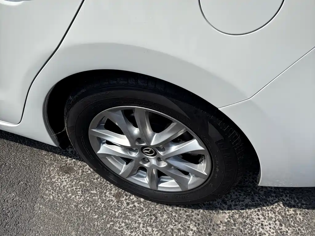 Mazda Mazda 3 Axela 2019 Cloud Control Edition Sedan 1.5L Automatic Comfort Model National VI 2020 - thumbnail 12