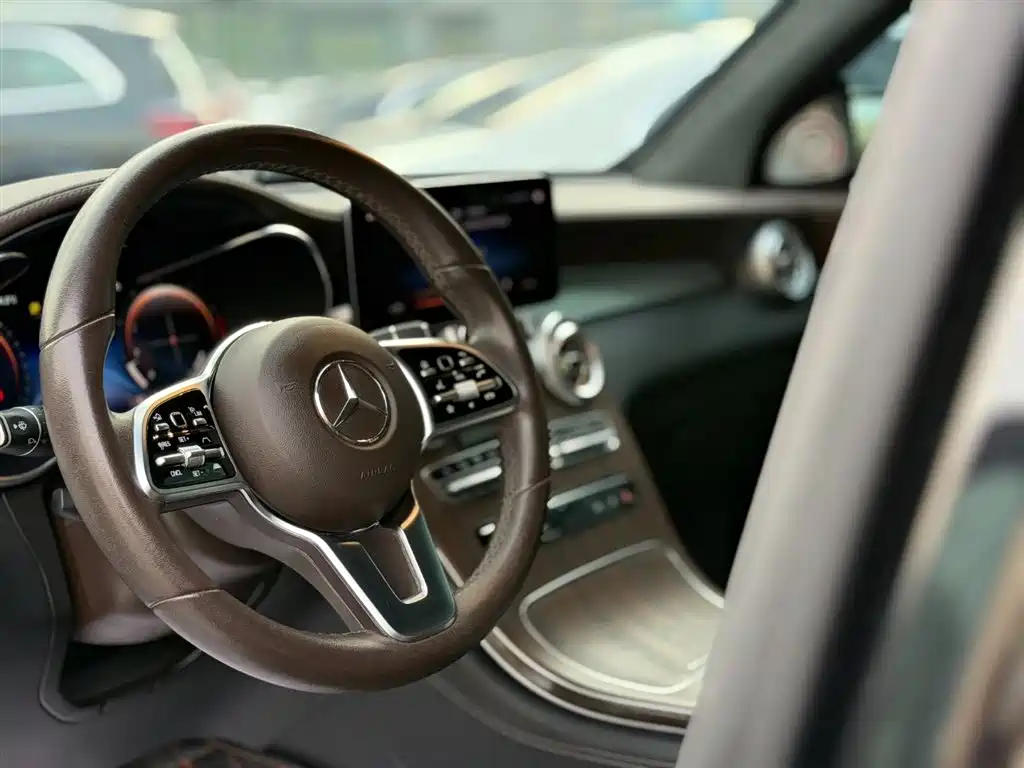 Mercedes-Benz Mercedes-Benz GLC 2020 GLC 260 L 4MATIC Luxury 2021 - thumbnail 6