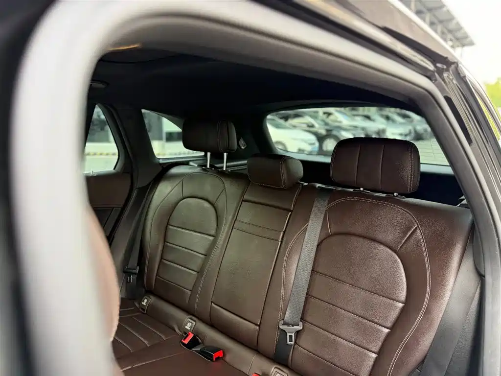 Mercedes-Benz Mercedes-Benz GLC 2020 GLC 260 L 4MATIC Luxury 2021 - thumbnail 8