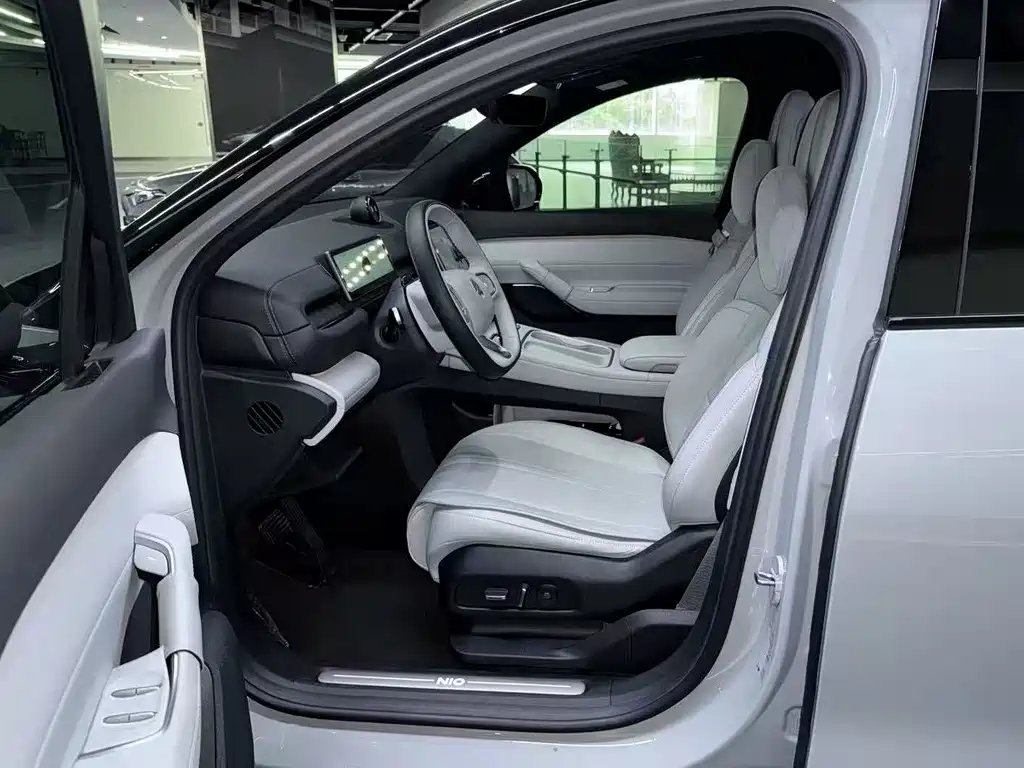 NIO NIO ES6 2024 75kWh 2024 - thumbnail 6