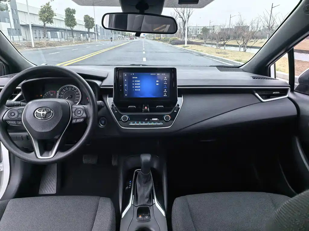 Toyota Toyota Corolla 2023 185T CVT Luxury Edition 2024 - thumbnail 10