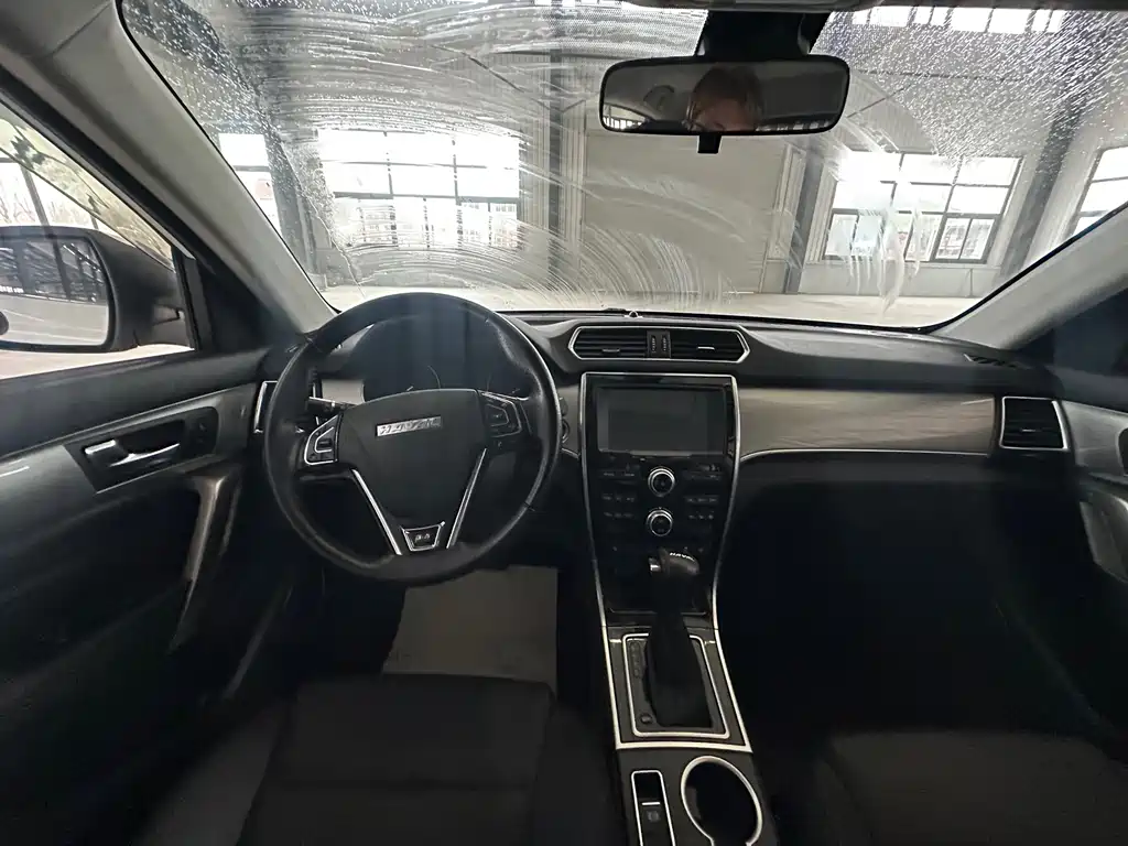 Haval Haval H2 2016 Red Label 1.5T Automatic 2WD Luxury Edition 2016 - thumbnail 10