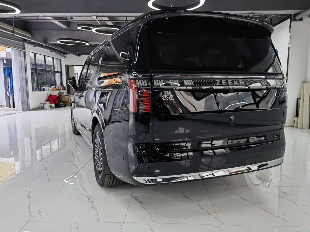 Zeekr Zeekr 009 2024 Six-Seat Executive Edition AWD 108kWh 2026 - thumbnail 7