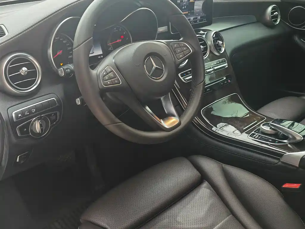 Mercedes-Benz Mercedes-Benz GLC 2019 GLC 260 4MATIC Sport Edition 2019 - thumbnail 6