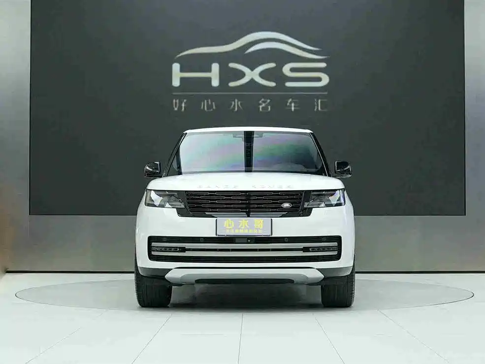 Land Rover Range Rover 2023 3.0 L6 400PS Vogue SE 7-Seat Long Wheelbase 2023 - thumbnail 2