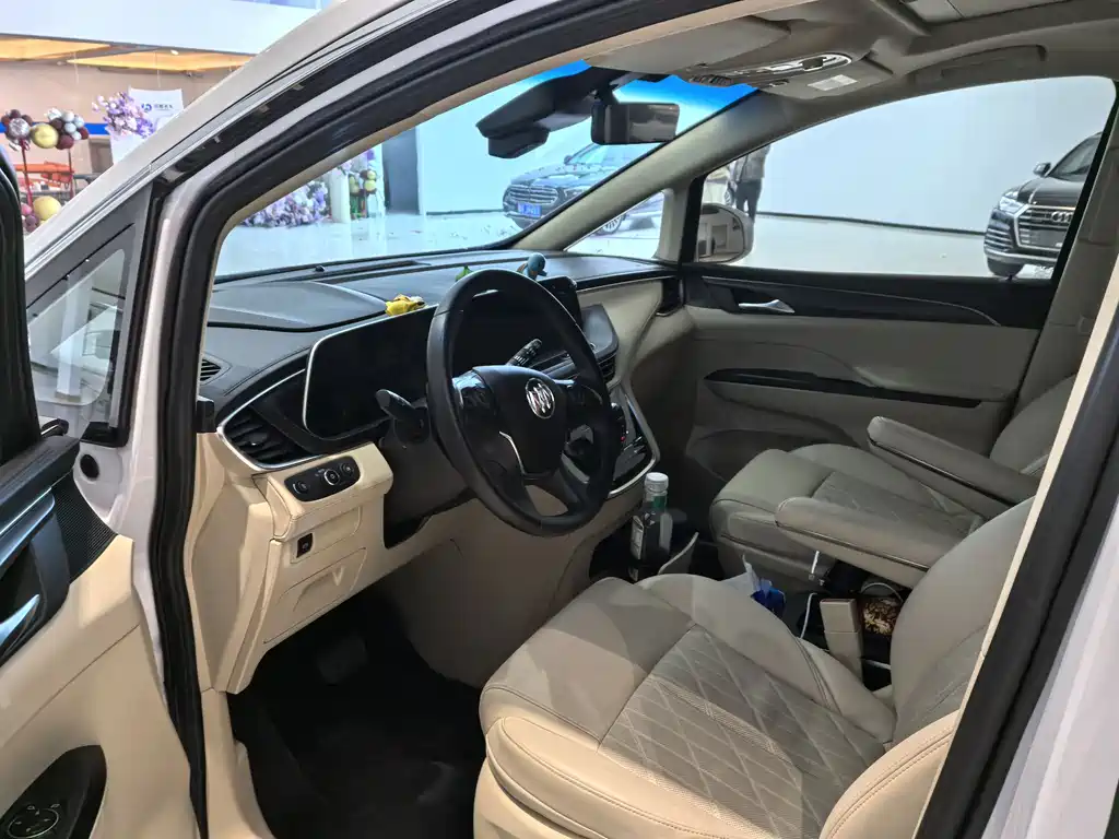 Buick Buick GL8 2023 ES Landmark Luxury 2024 - thumbnail 2