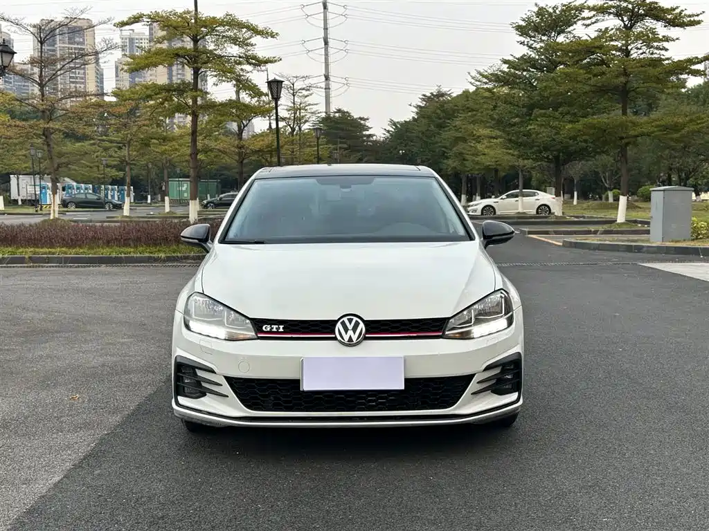 Volkswagen Volkswagen Golf 2019 280TSI DSG Comfort Line China V 2019 - thumbnail 2