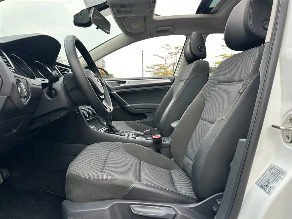 Volkswagen Volkswagen Golf 2019 280TSI DSG Comfort Line China V 2019 - thumbnail 5
