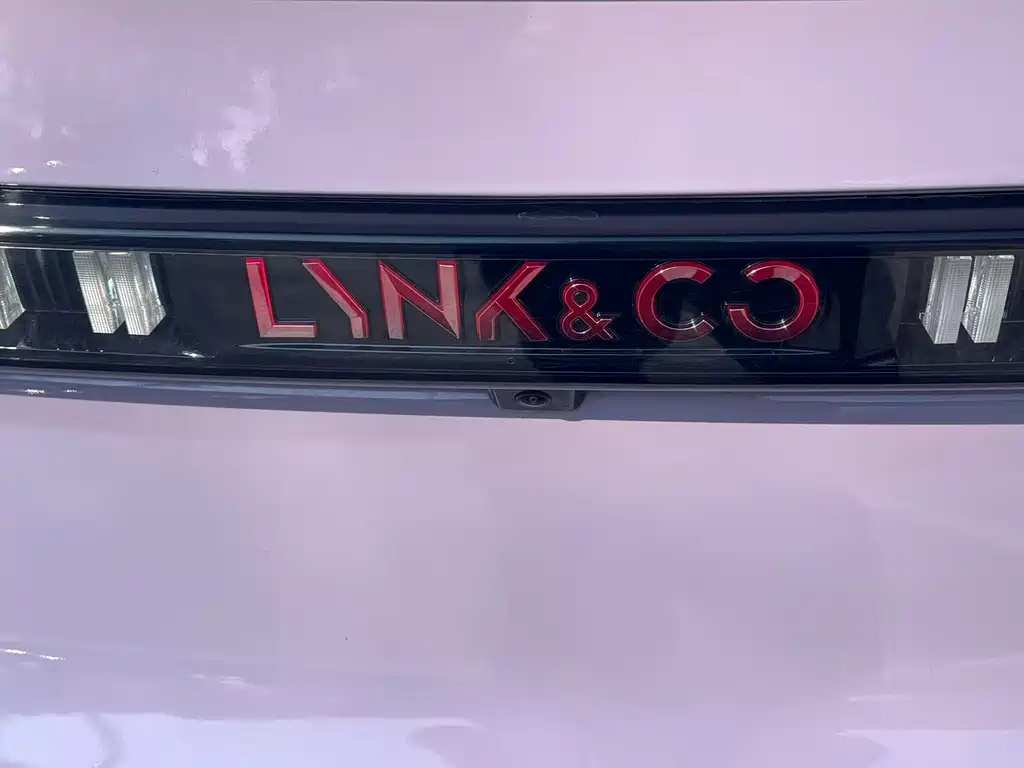 Lynk & Co Lynk & Co 03 2023 1.5T EM-F PM 2023 - thumbnail 6