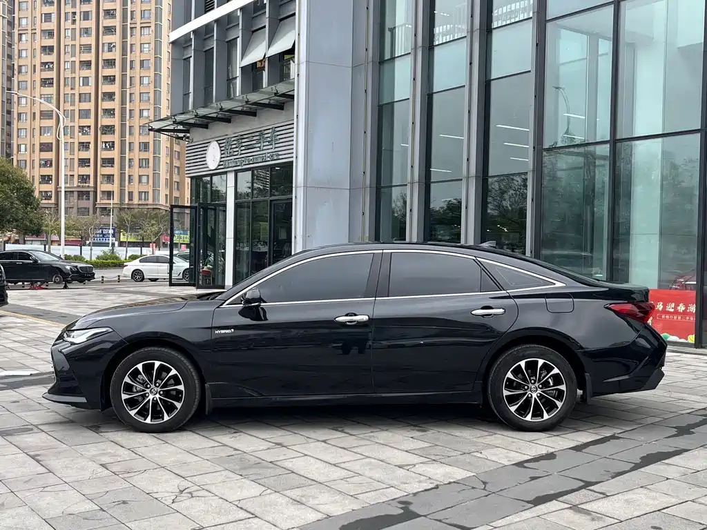Toyota Toyota Avalon 2023 Hybrid 2.5L Luxury Edition 2024 - thumbnail 3