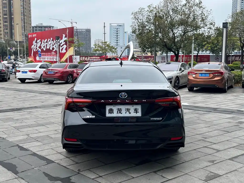 Toyota Toyota Avalon 2023 Hybrid 2.5L Luxury Edition 2024 - thumbnail 4