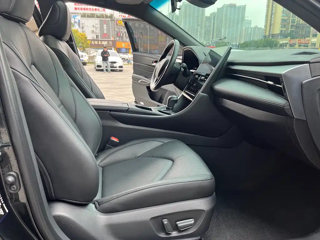 Toyota Toyota Avalon 2023 Hybrid 2.5L Luxury Edition 2024 - thumbnail 14