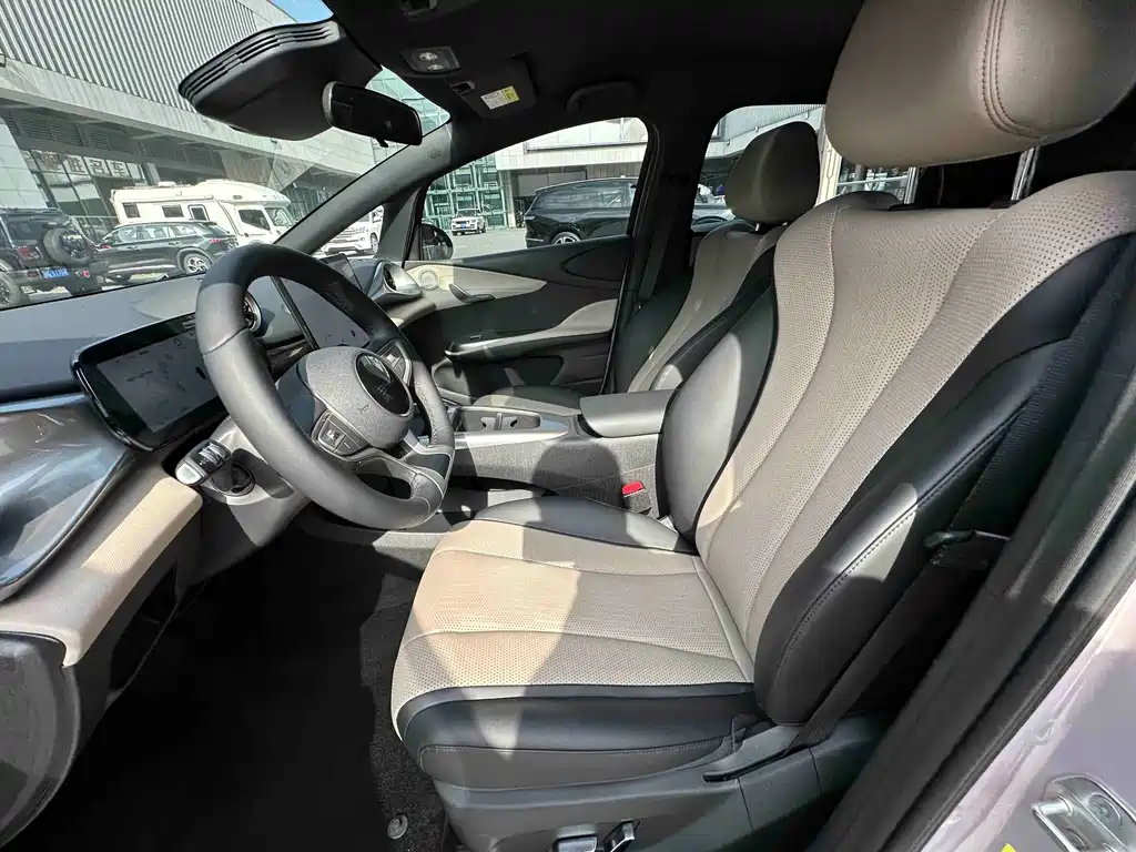 BYD Dolphin 2025 Intelligent Driving Edition 420km Freedom Edition 2025 - thumbnail 7