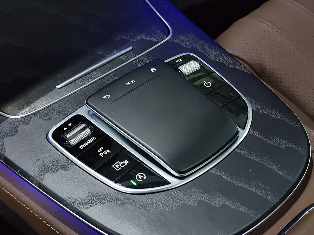Mercedes-Benz Mercedes-Benz E-Class Import 2021 Model Facelift E 260 Fashion Sport Version 2021 - thumbnail 8