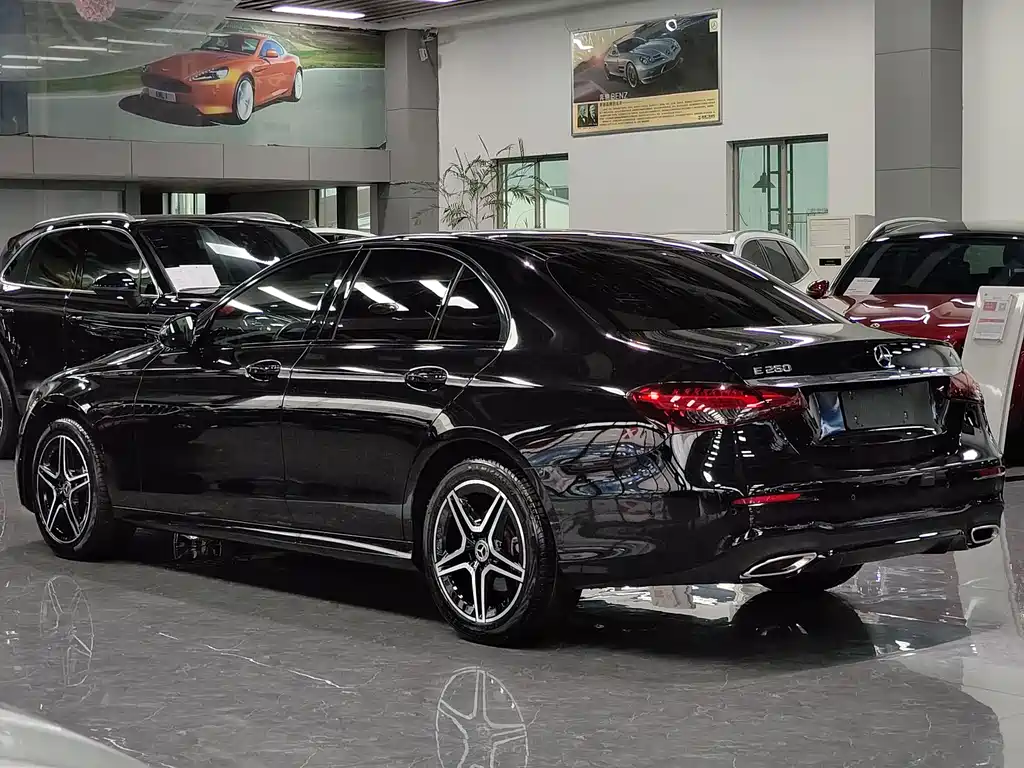 Mercedes-Benz Mercedes-Benz E-Class Import 2021 Model Facelift E 260 Fashion Sport Version 2021 - thumbnail 14