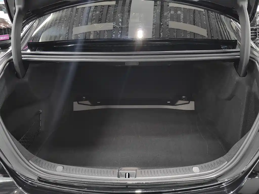 Mercedes-Benz Mercedes-Benz E-Class Import 2021 Model Facelift E 260 Fashion Sport Version 2021 - thumbnail 15