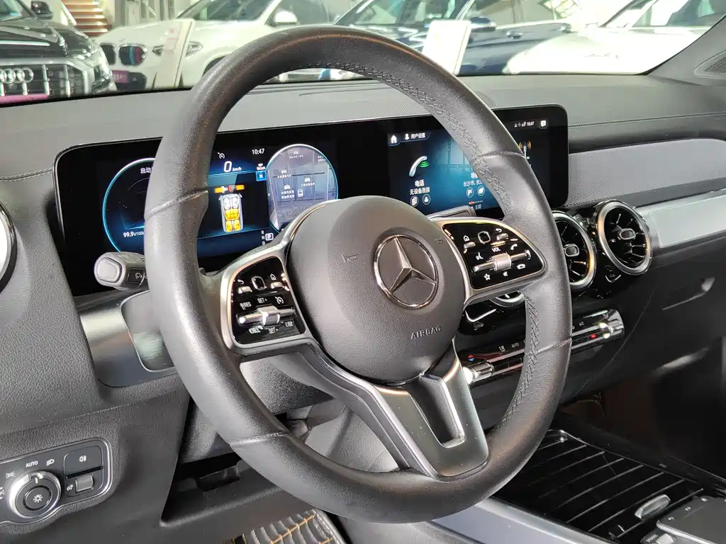 Mercedes-Benz Mercedes-Benz GLB 2023 GLB 200 Style 2023 - thumbnail 4