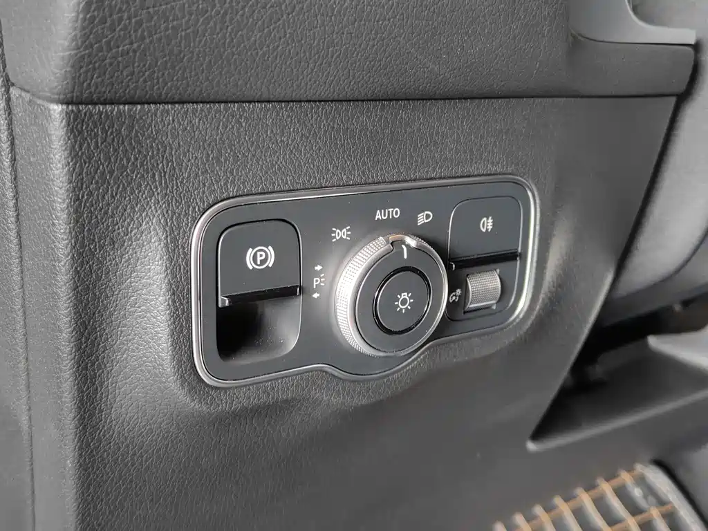 Mercedes-Benz Mercedes-Benz GLB 2023 GLB 200 Style 2023 - thumbnail 12