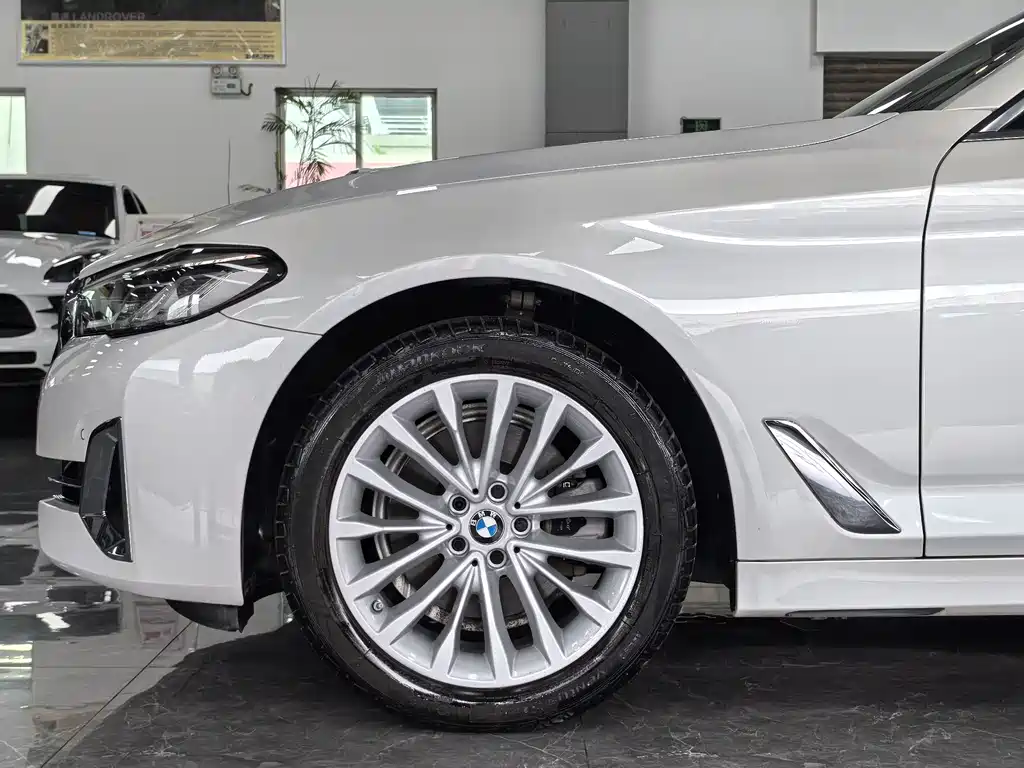 BMW BMW 5 Series 2022 Model Update 2 525Li Luxury Package 2023 - thumbnail 12