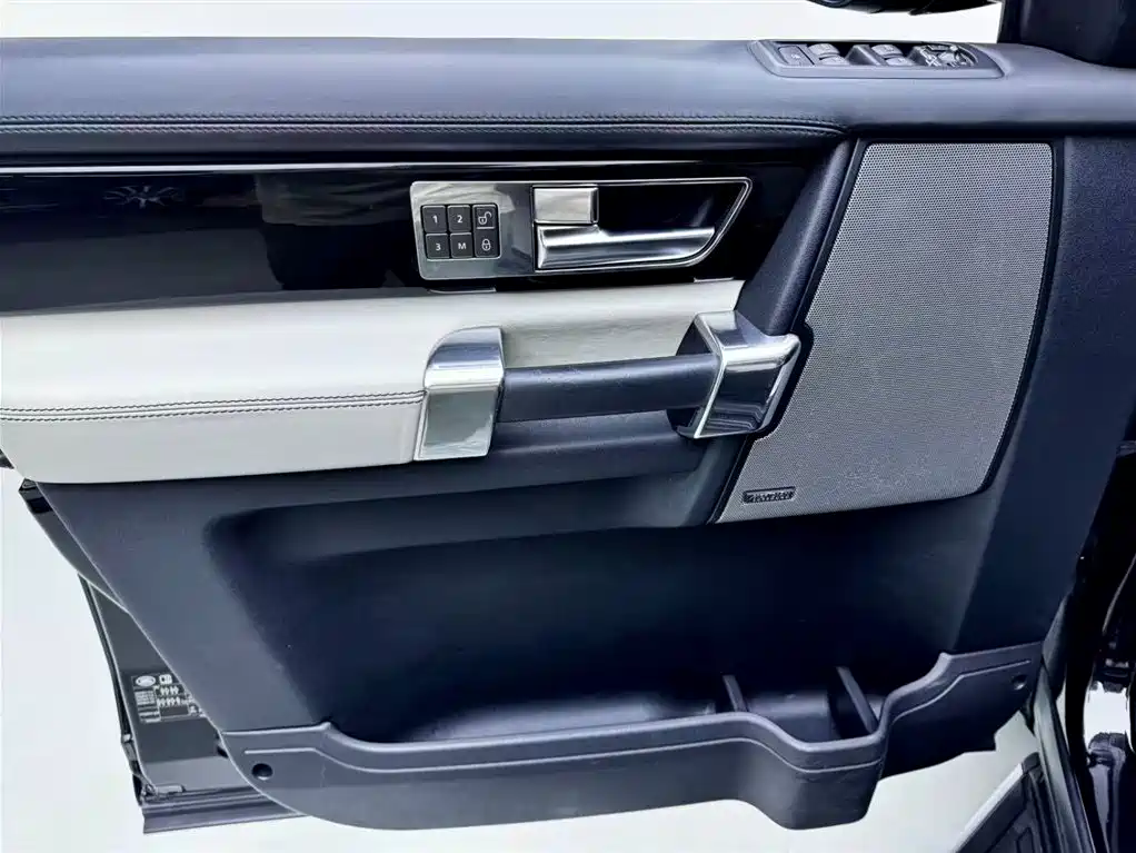 Land Rover Discovery 2014 3.0 SC V6 XXV Edition 2014 - thumbnail 10