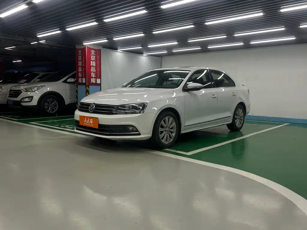 Volkswagen Volkswagen Sagitar 2015 1.6L Automatic Comfort Edition 2016