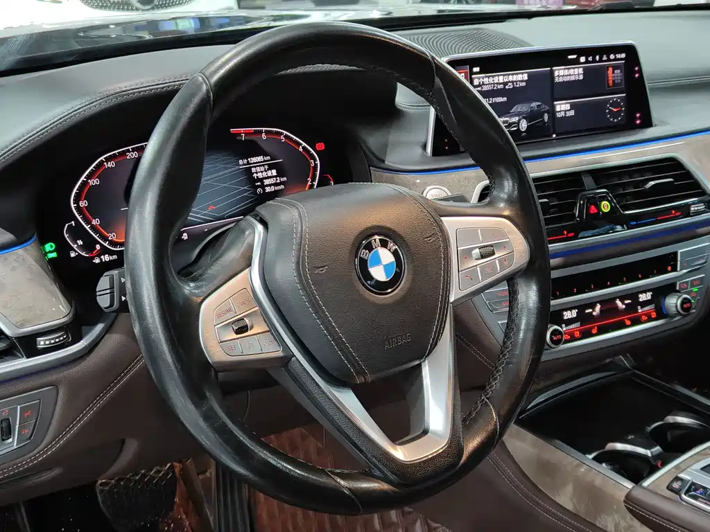 BMW BMW 7 Series 2019 Facelift 740Li Leading Model Luxury Package 2020 - thumbnail 5