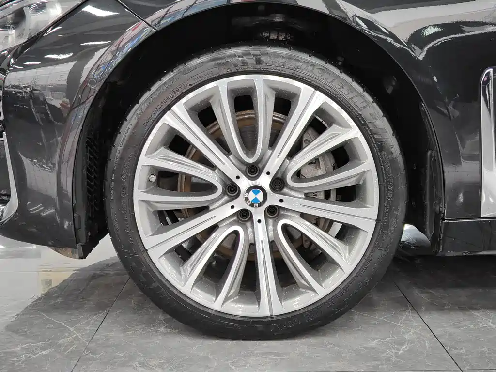 BMW BMW 7 Series 2019 Facelift 740Li Leading Model Luxury Package 2020 - thumbnail 13