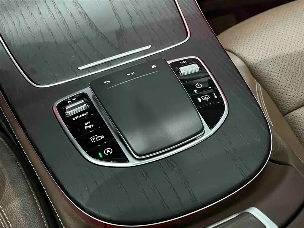 Mercedes-Benz Mercedes-Benz E-Class 2023 Model Year Facelift E 300 L Sport Luxury Edition 2023 - thumbnail 19