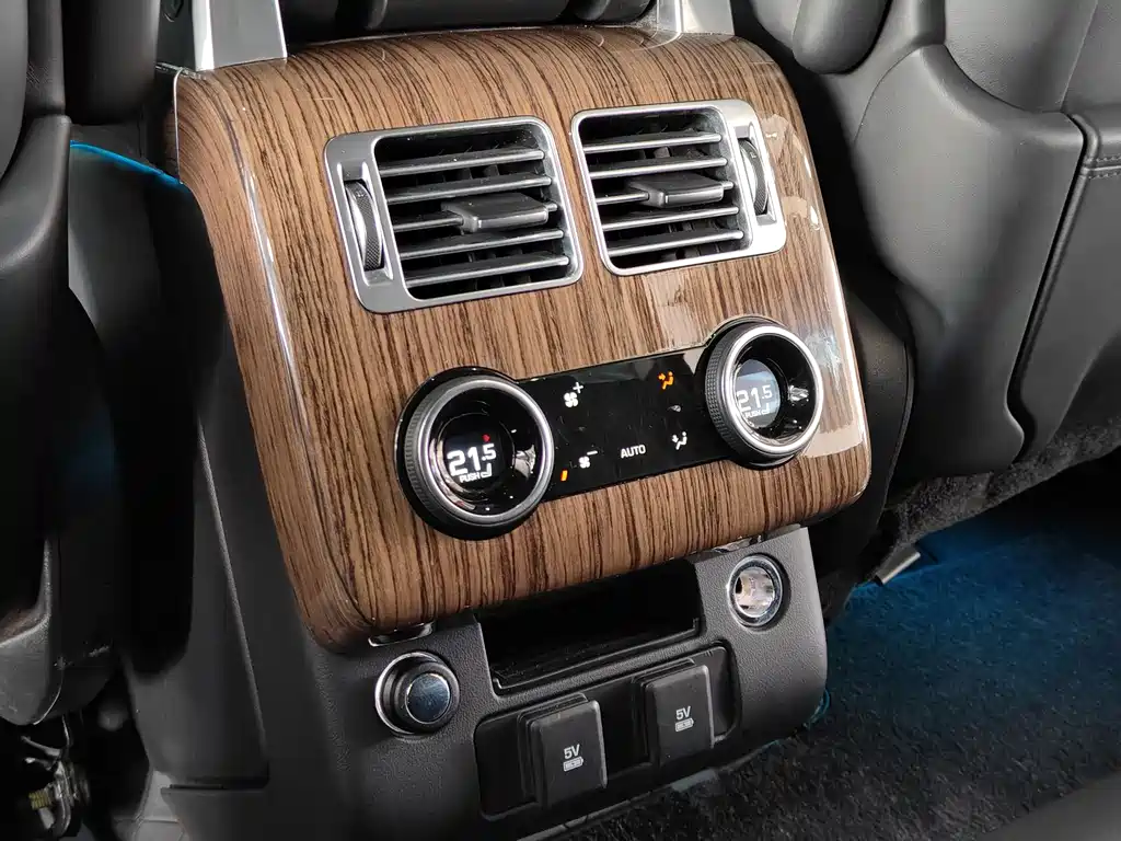 Land Rover Range Rover 2019 3.0 SCV6 Heritage Edition 2019 - thumbnail 11