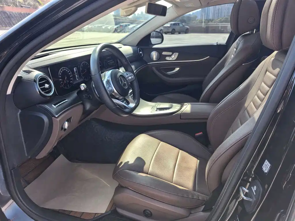 Mercedes-Benz Mercedes-Benz E-Class 2020 Model Year Facelift E 300 L Sport Exclusive Edition 2020 - thumbnail 4