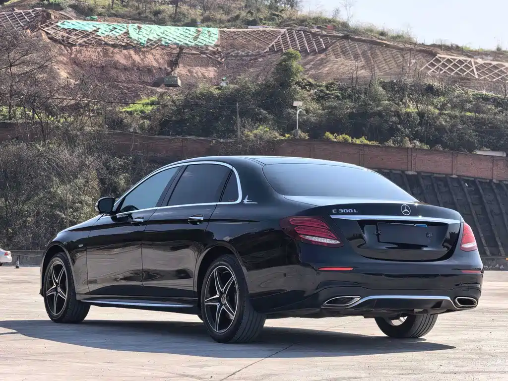 Mercedes-Benz Mercedes-Benz E-Class 2020 Model Year Facelift E 300 L Sport Exclusive Edition 2020 - thumbnail 17
