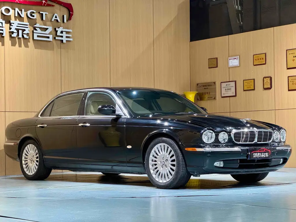 Jaguar Jaguar XJ 2007 XJ8L 4.2 RWD Long Wheelbase 2007 - thumbnail 4